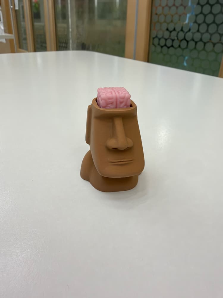 Moai Brain Clicker kuvassa